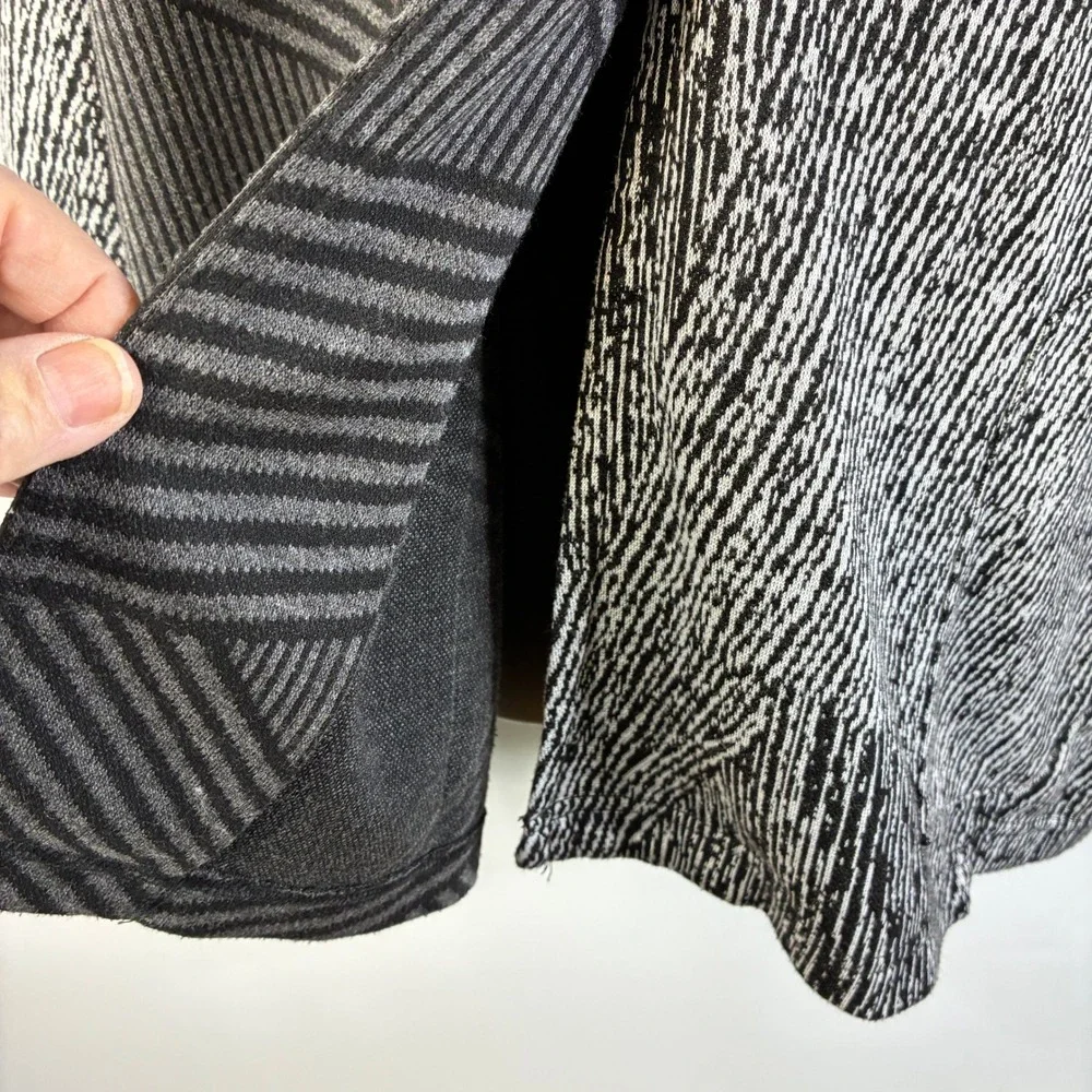 Ali Miles Womens 2X Black White Geometric Abstract Button Front Mock Neck Jacket